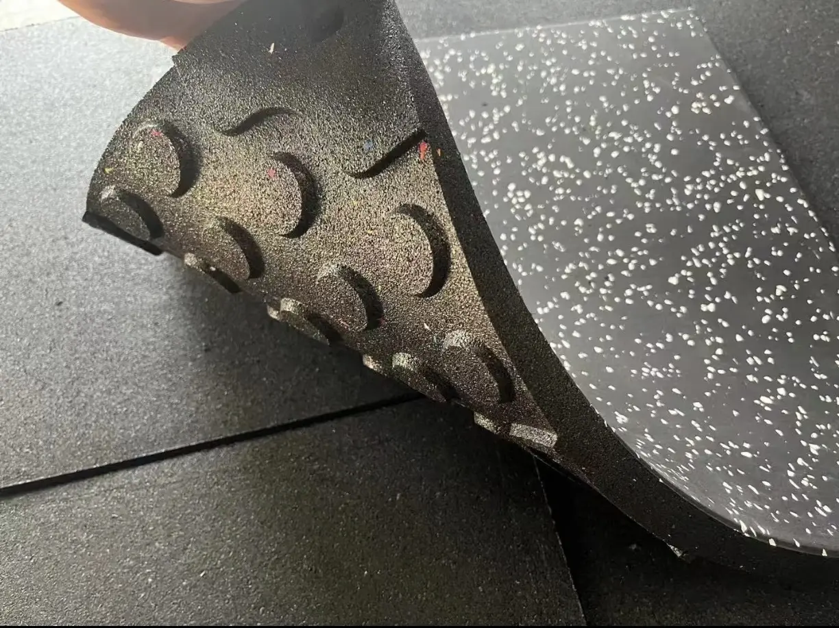 满天星橡胶地砖 04