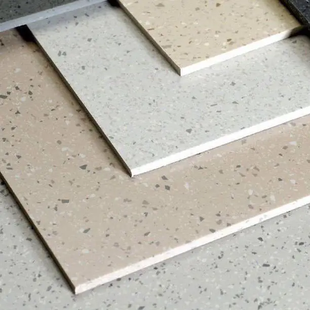 Multicolored Rubber vinyl floor roll.jpg