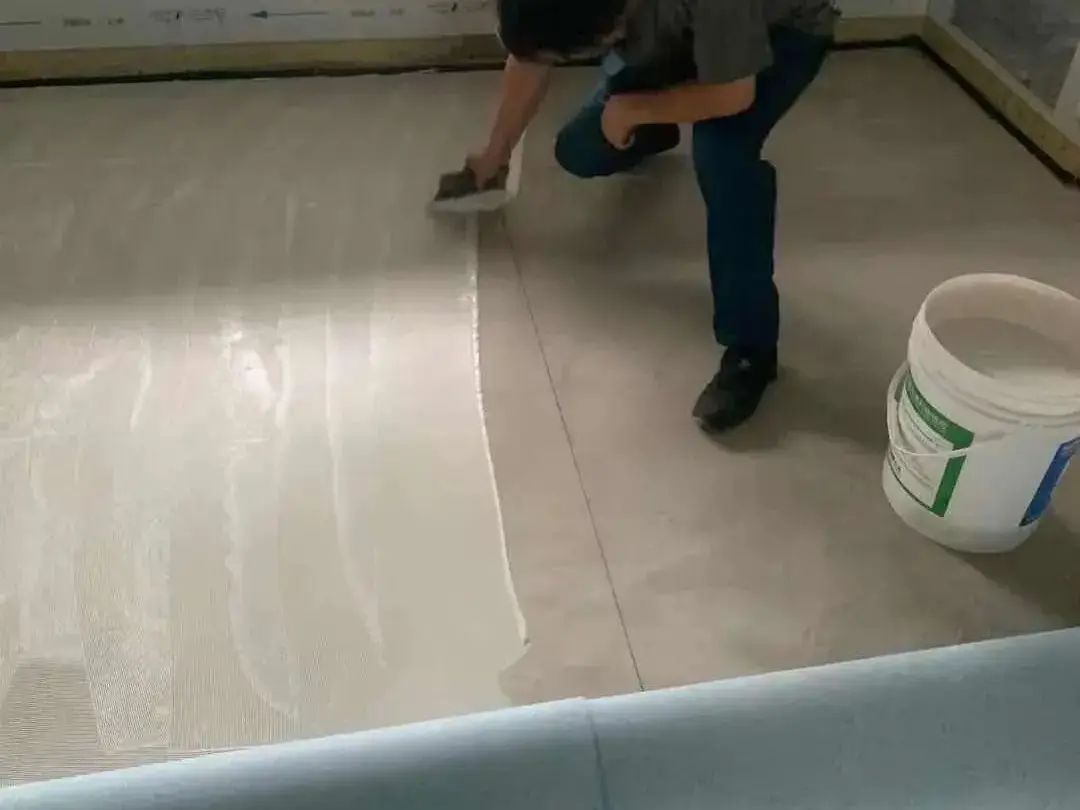 How to evaluate and test the original floor before lay the PVC flooring?